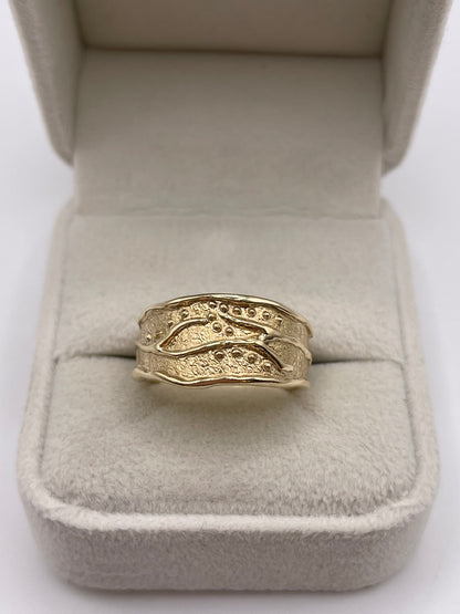 9ct gold ring
