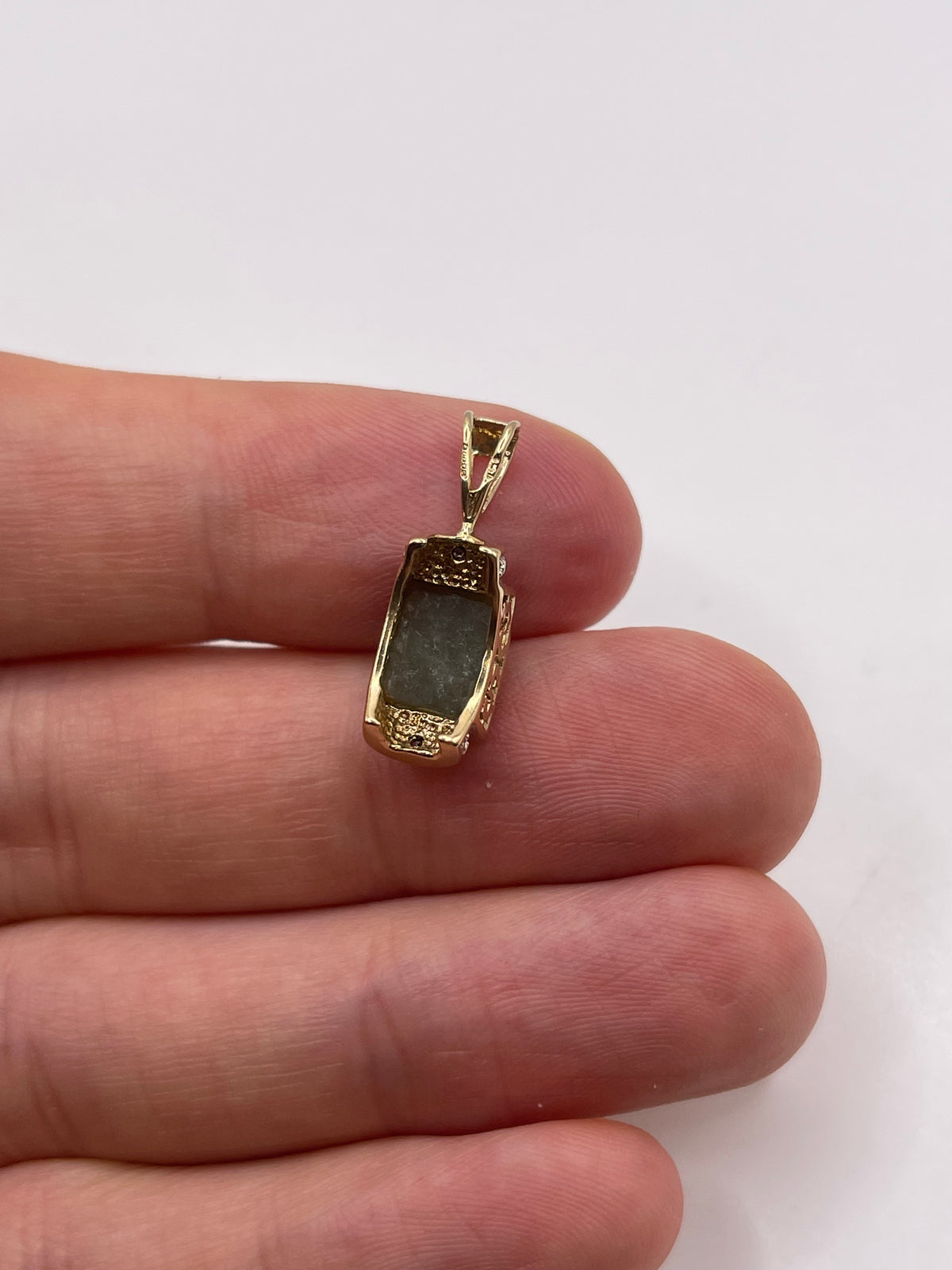 9ct gold jade and diamond pendant