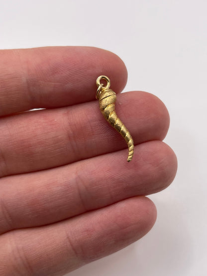 9ct gold horn of plenty charm