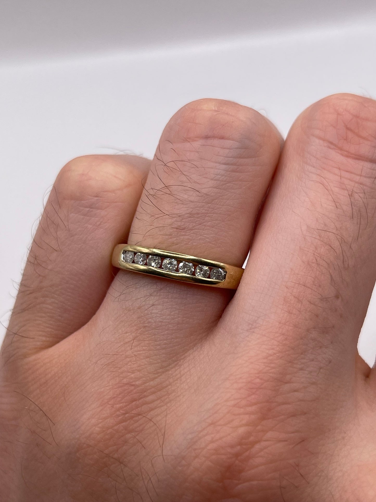 9ct gold diamond ring