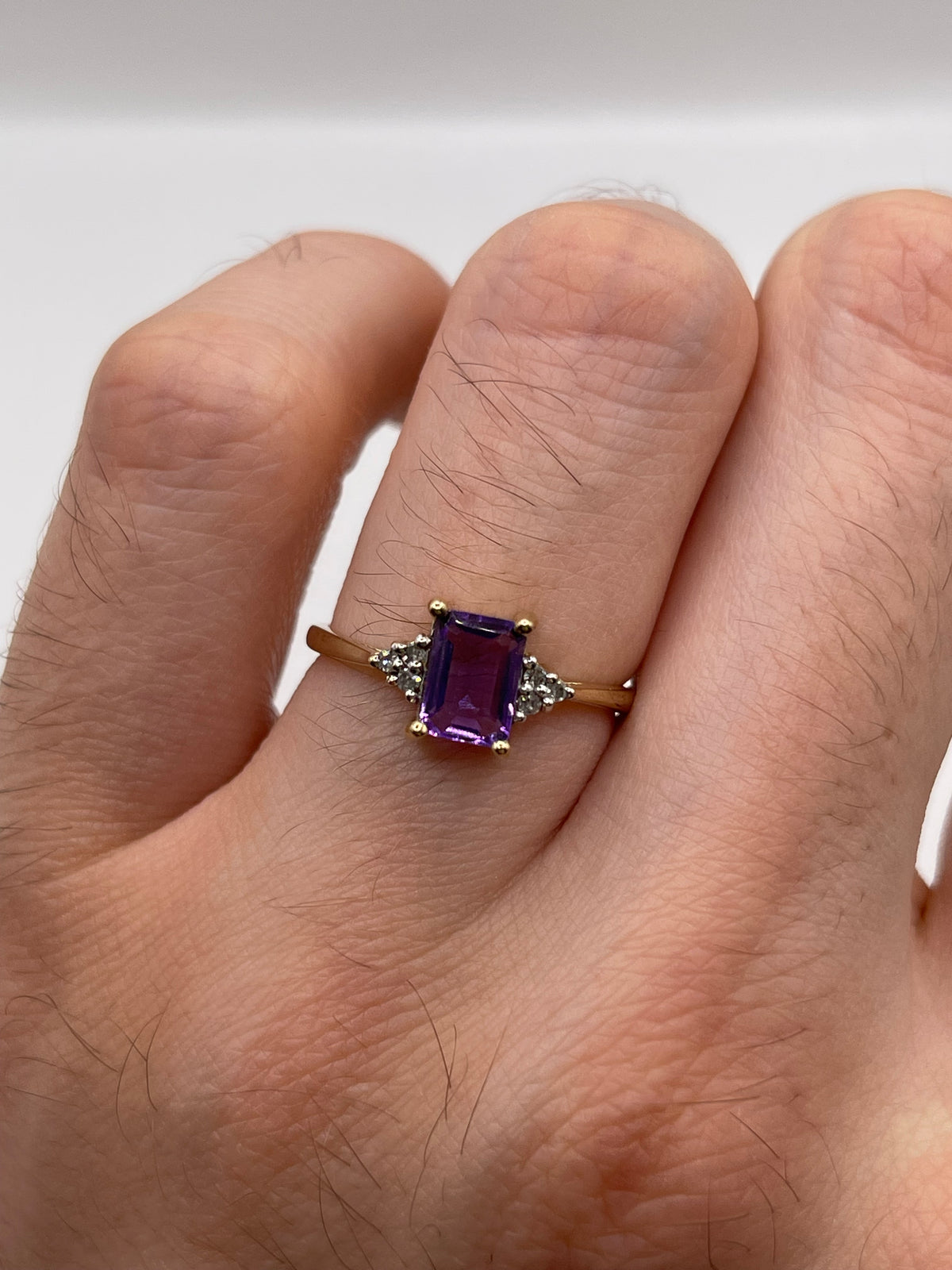 9ct gold amethyst and diamond ring