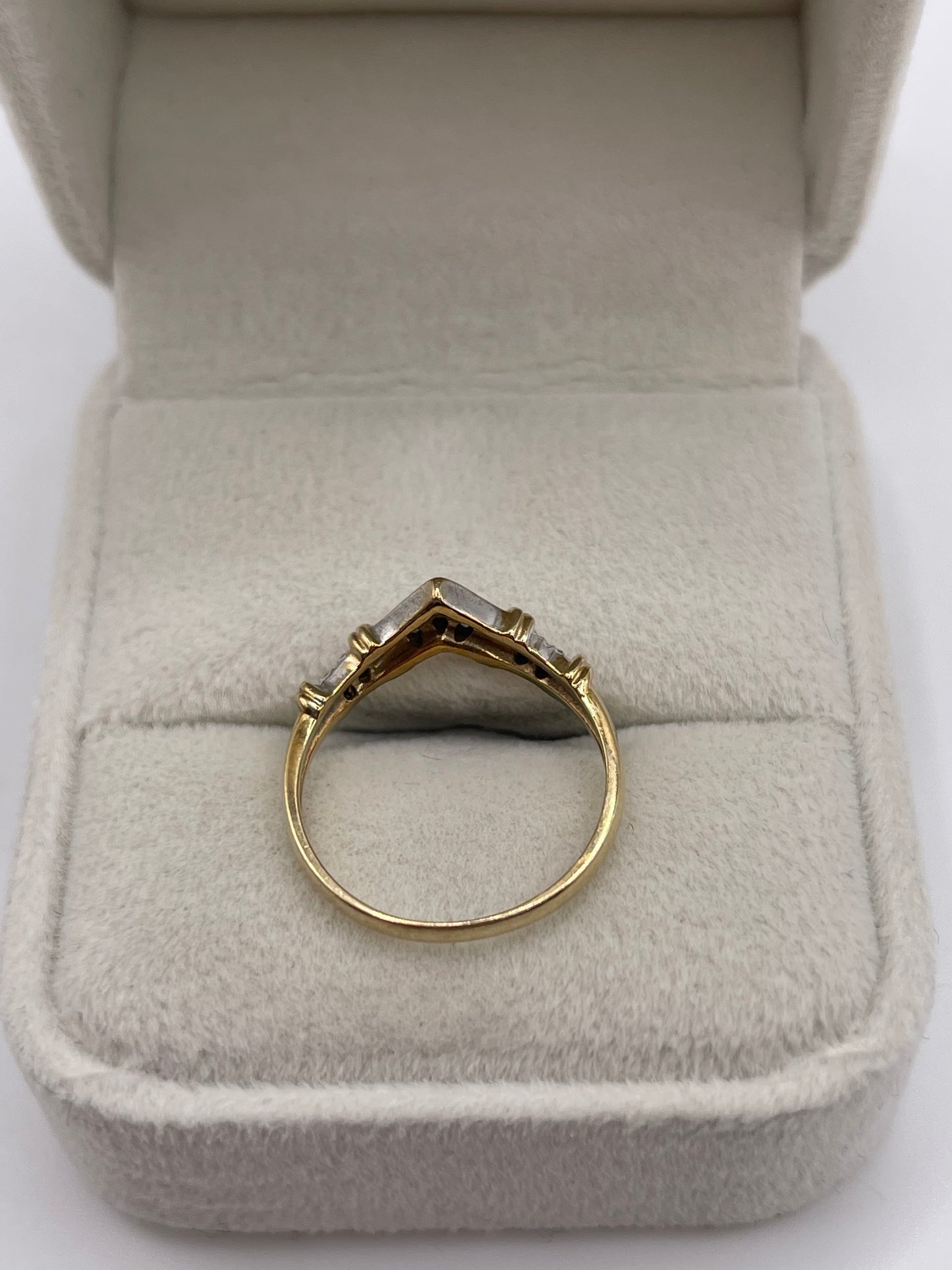 9ct gold diamond wishbone ring