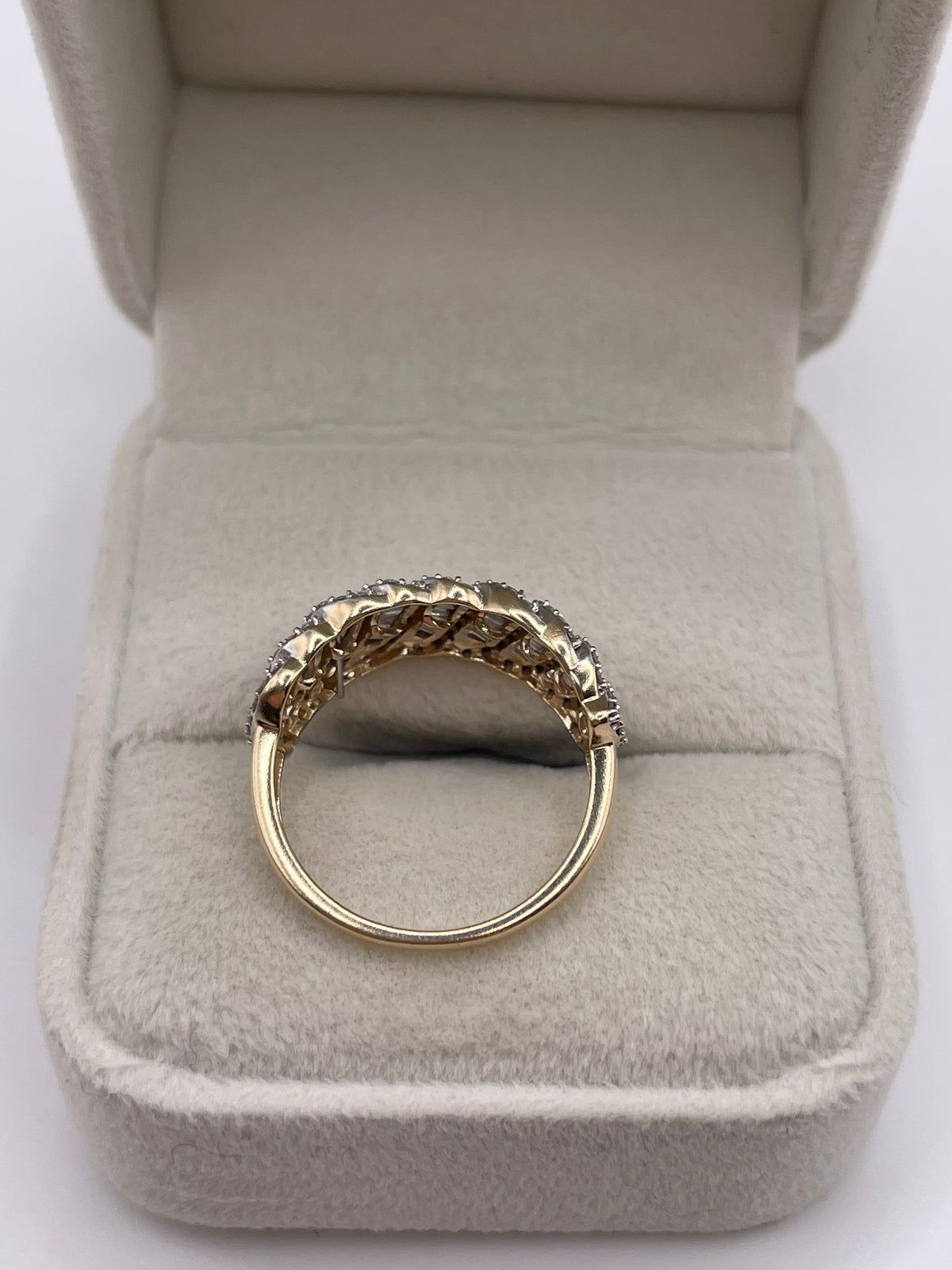 9ct gold diamond cluster ring