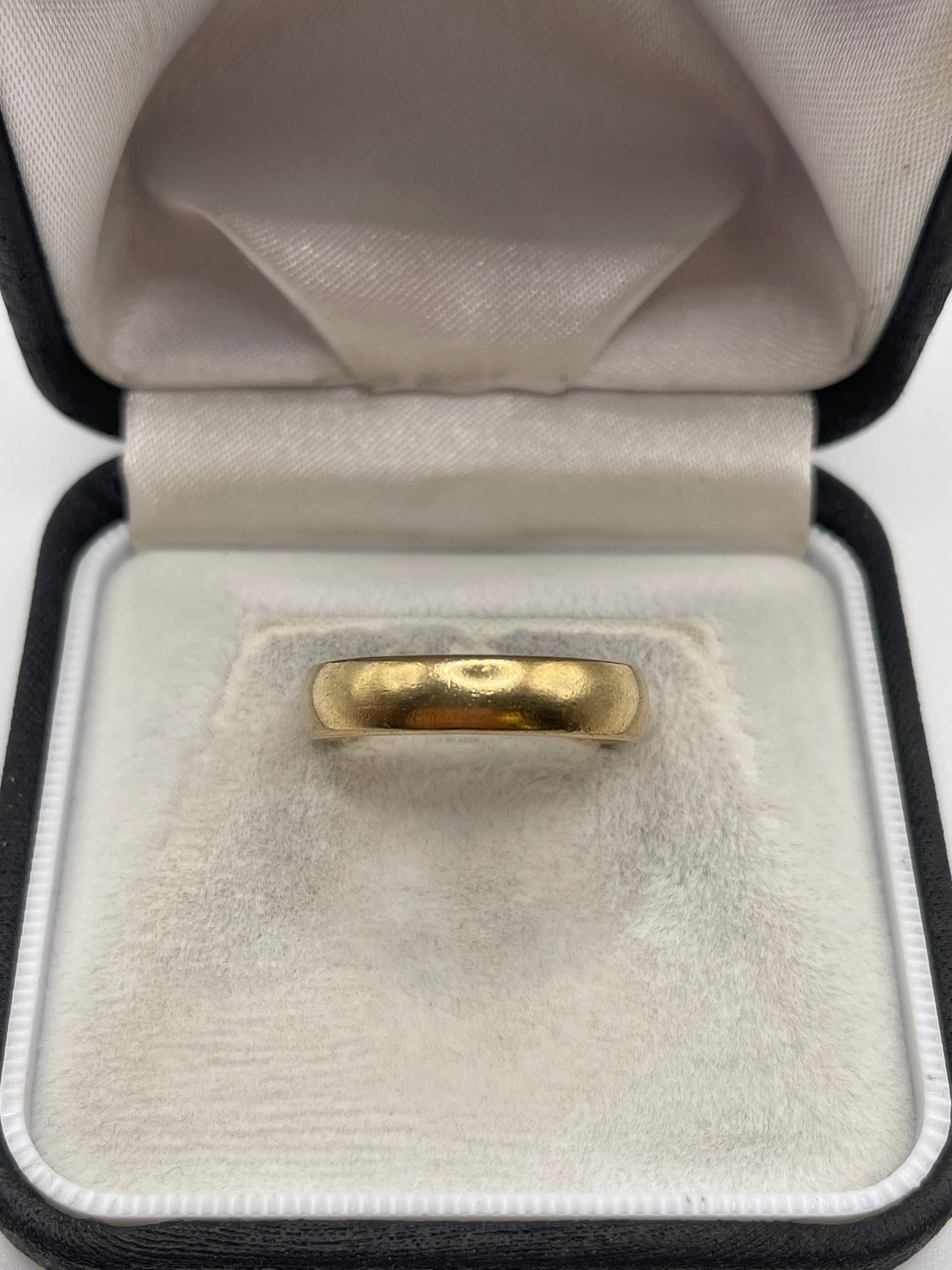 Clogau 9ct gold band