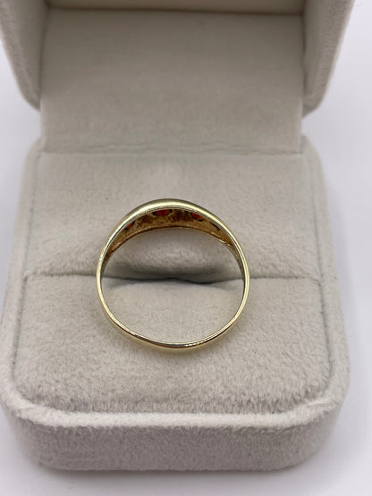 9ct gold garnet gypsy ring