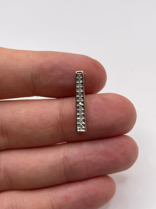 9ct gold diamond pendant