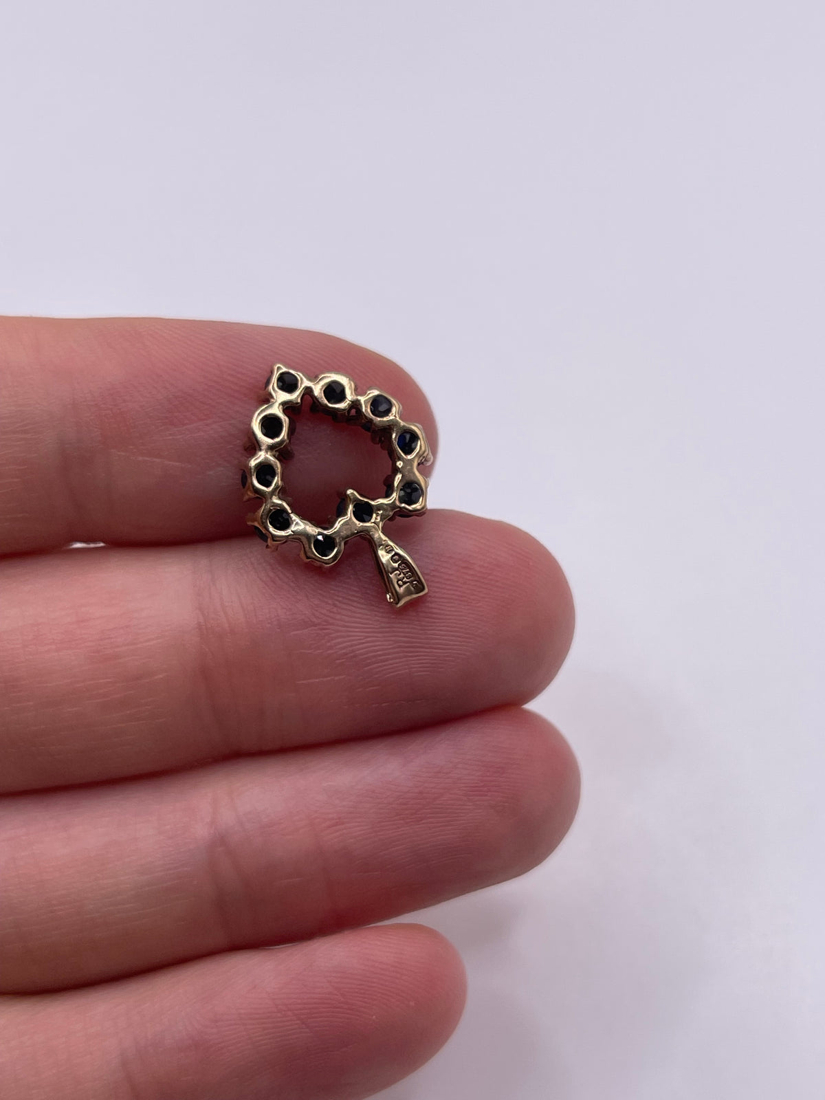 9ct gold sapphire heart pendant