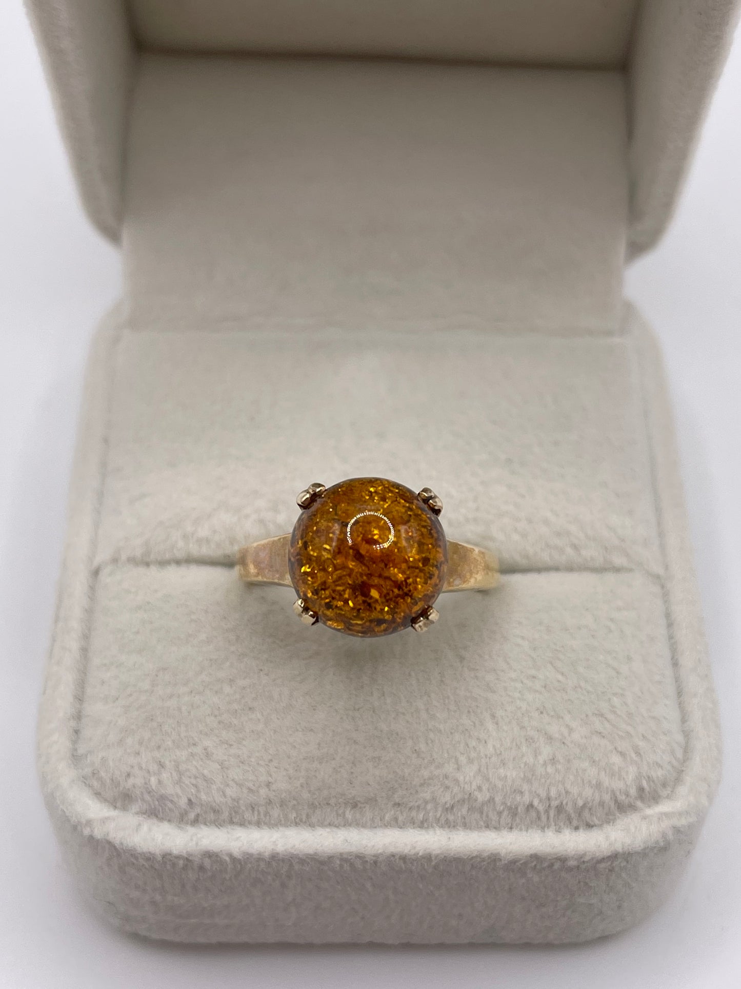 9ct gold amber ring