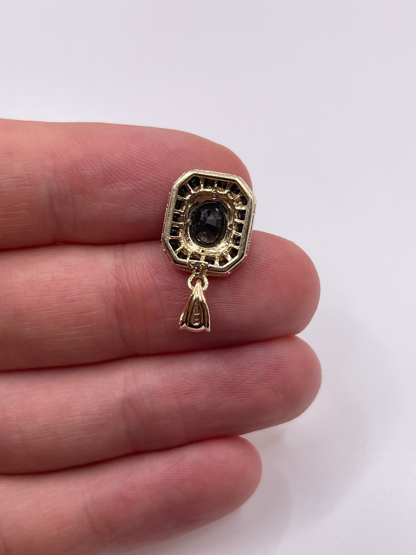 9ct gold sapphire and diamond pendant