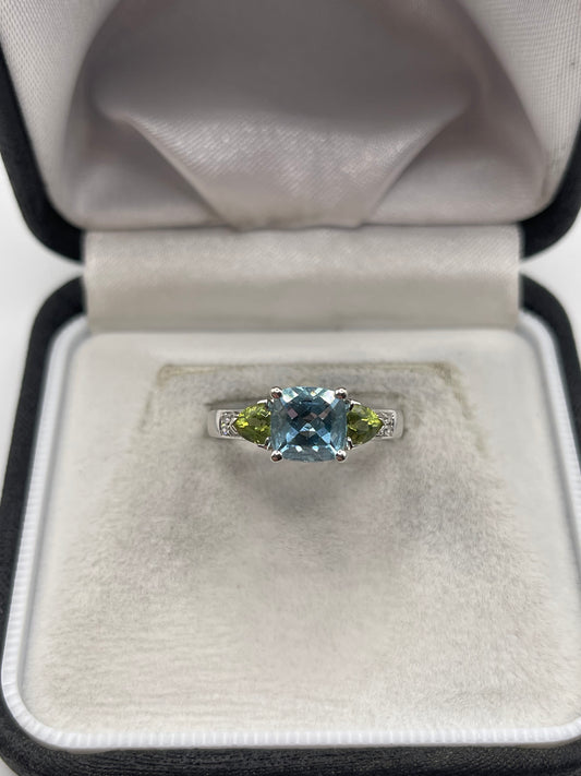 9ct white gold topaz, peridot and diamond ring