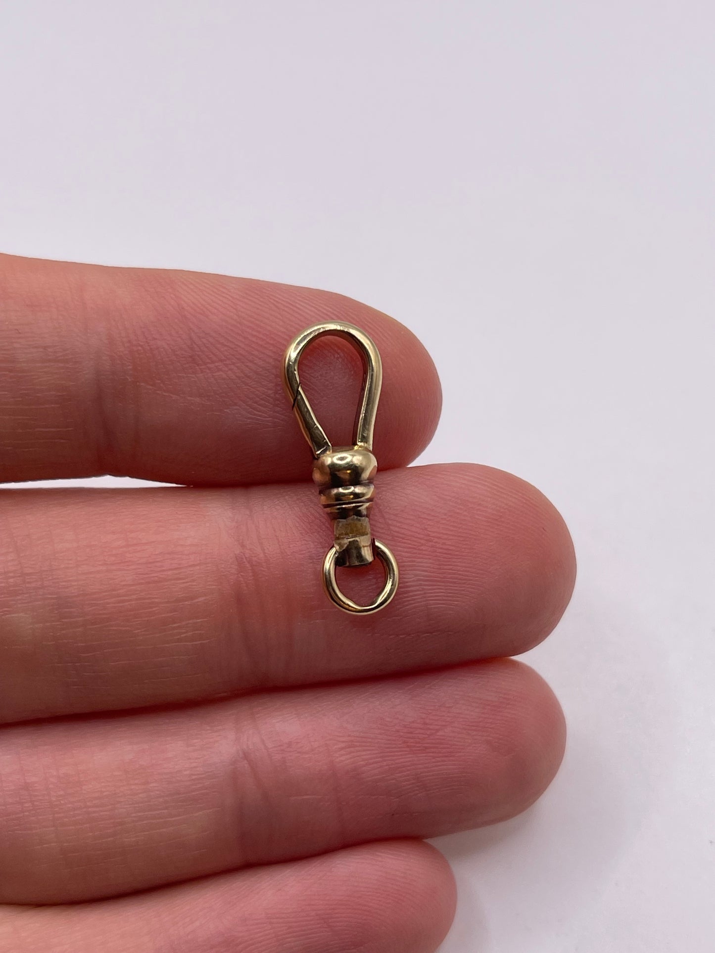 9ct gold dog clip 1