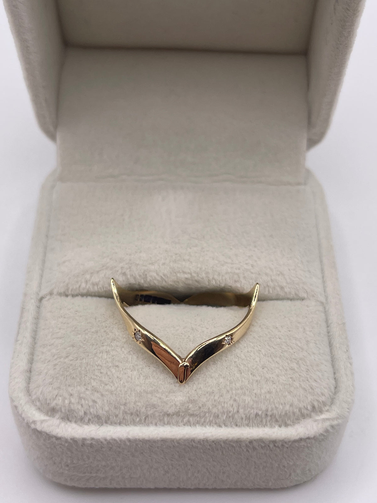 9ct gold diamond wishbone ring