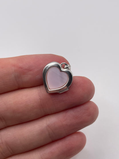 9ct white gold mother of pearl heart locket