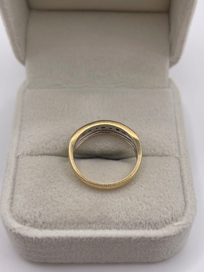 9ct gold emerald and diamond ring