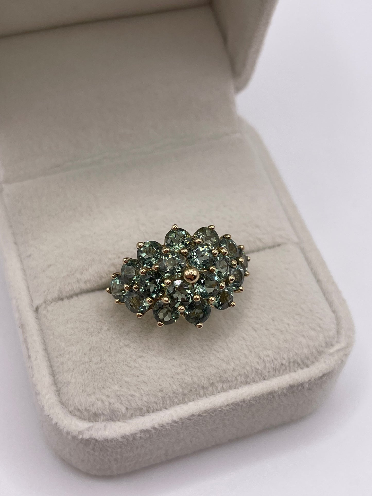 9ct gold quartz cluster ring