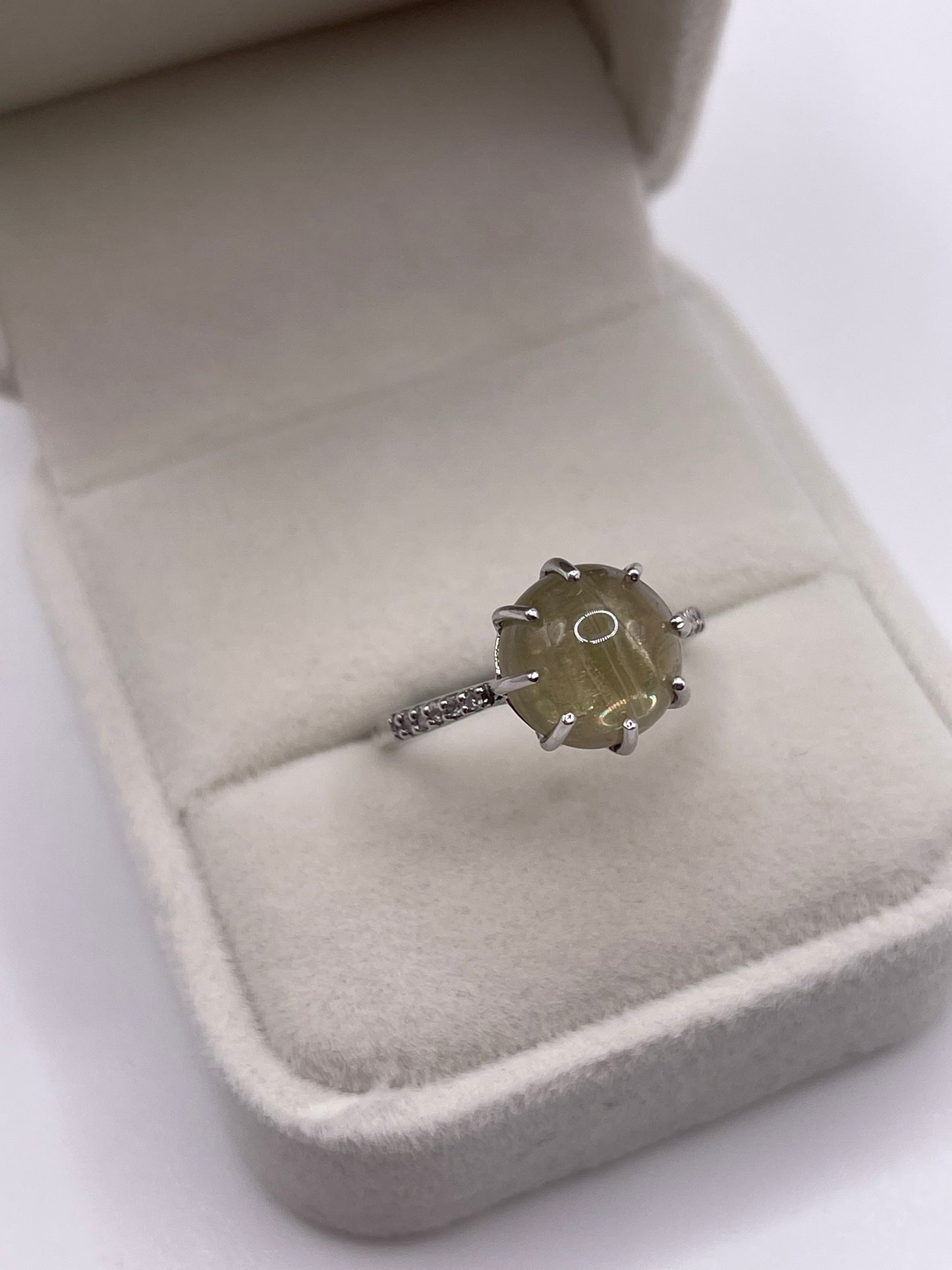 9ct white gold quartz and diamond ring