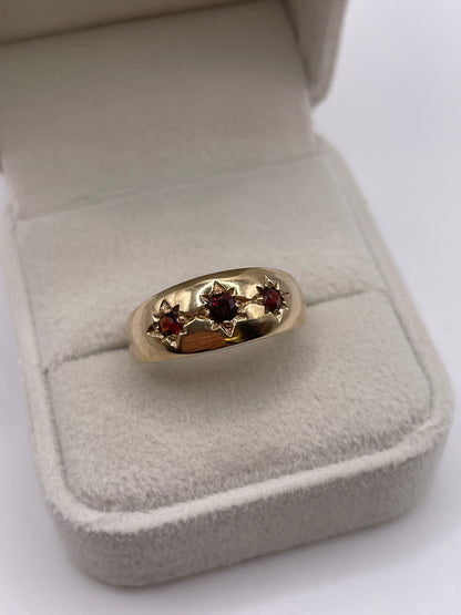 9ct gold garnet gypsy ring