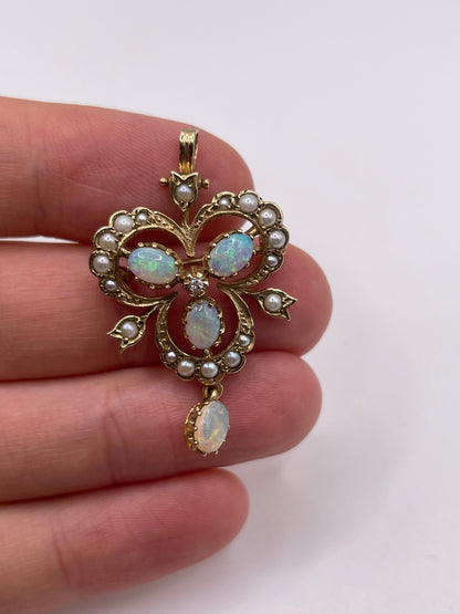 9ct gold opal, pearl and diamond pendant / brooch