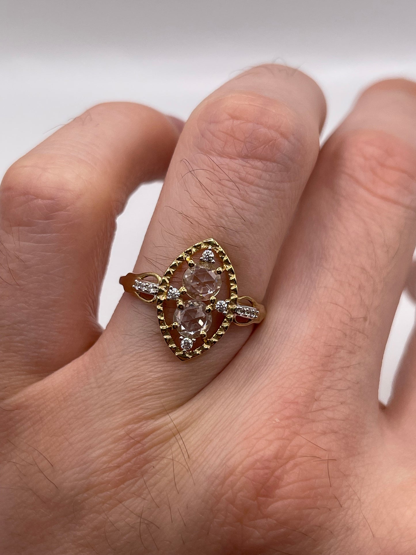 9ct gold topaz and zircon ring