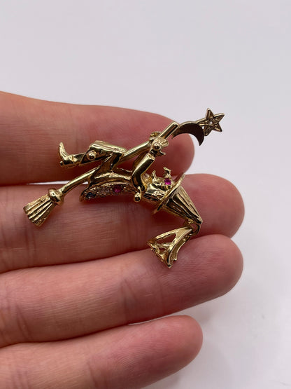 9ct gold articulated witch pendant