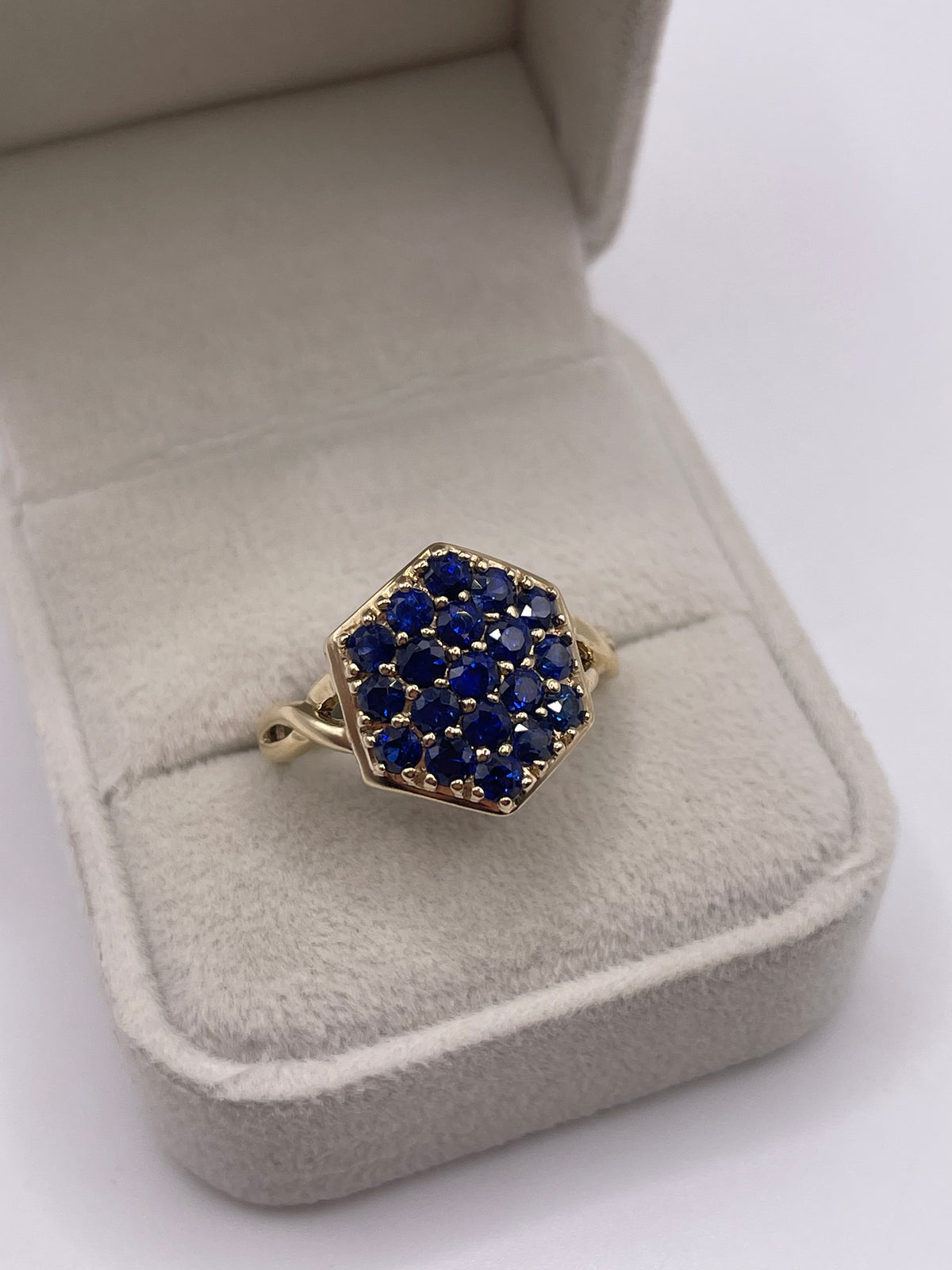 9ct gold kyanite cluster ring