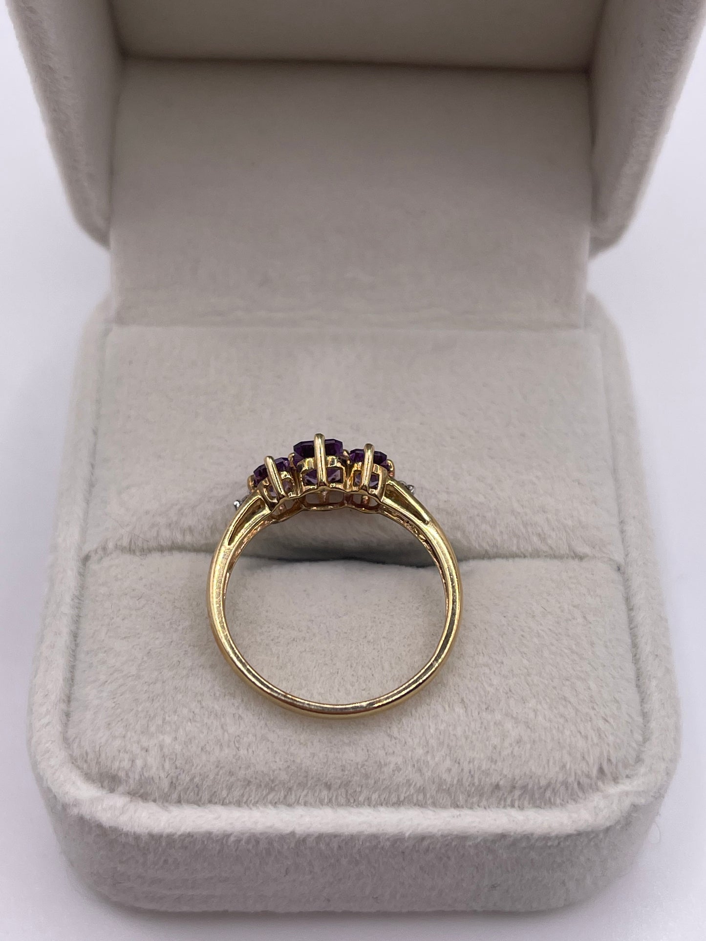 9ct gold amethyst and diamond ring