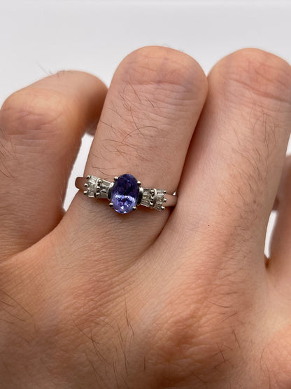 9ct white gold tanzanite and diamond ring