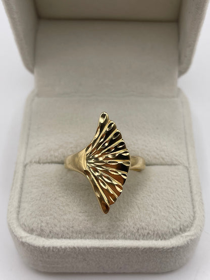 9ct gold ring