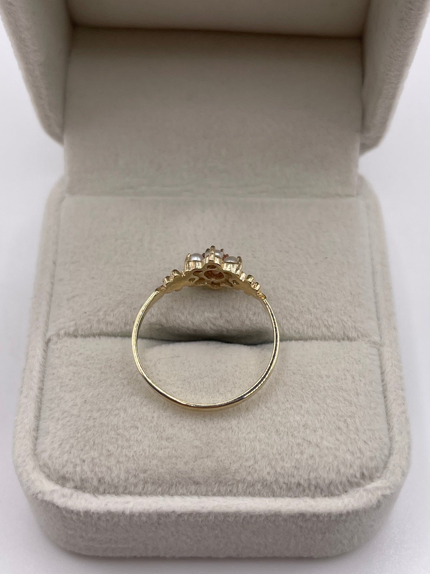9ct gold coral and pearl ring