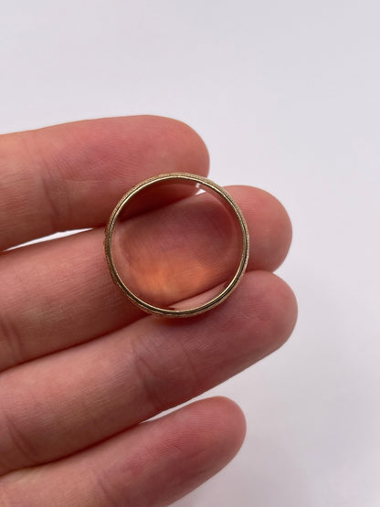 9ct gold patterned band