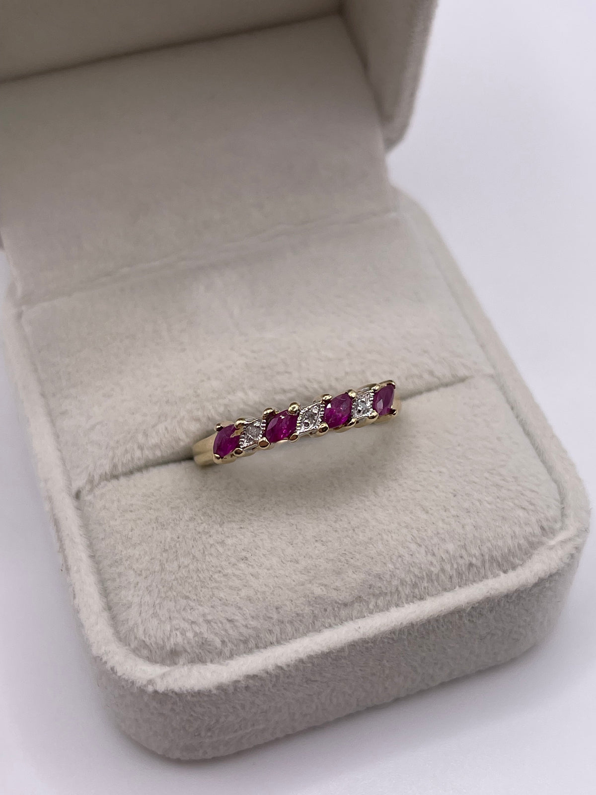 9ct gold ruby and diamond ring