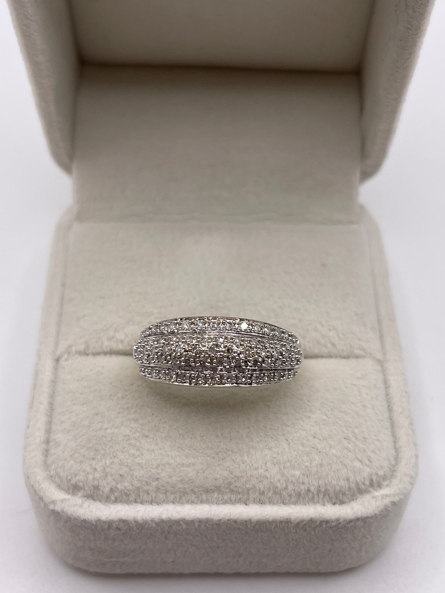 9ct gold diamond cluster ring