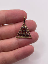 Load image into Gallery viewer, 9ct gold garnet cluster pendant
