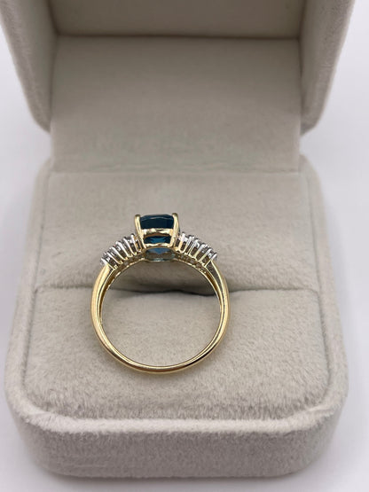 9ct gold topaz and diamond ring