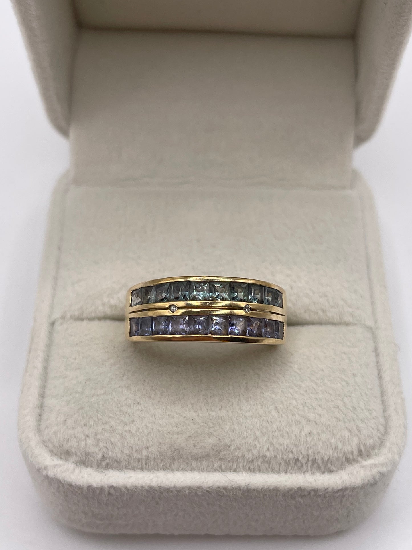 9ct gold alexandrite, tanzanite and diamond ring