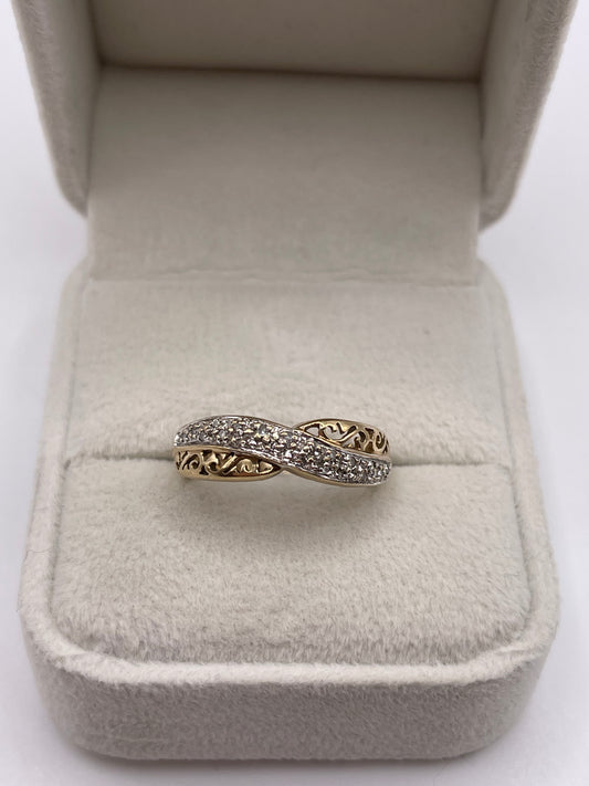 9ct gold diamond cluster ring