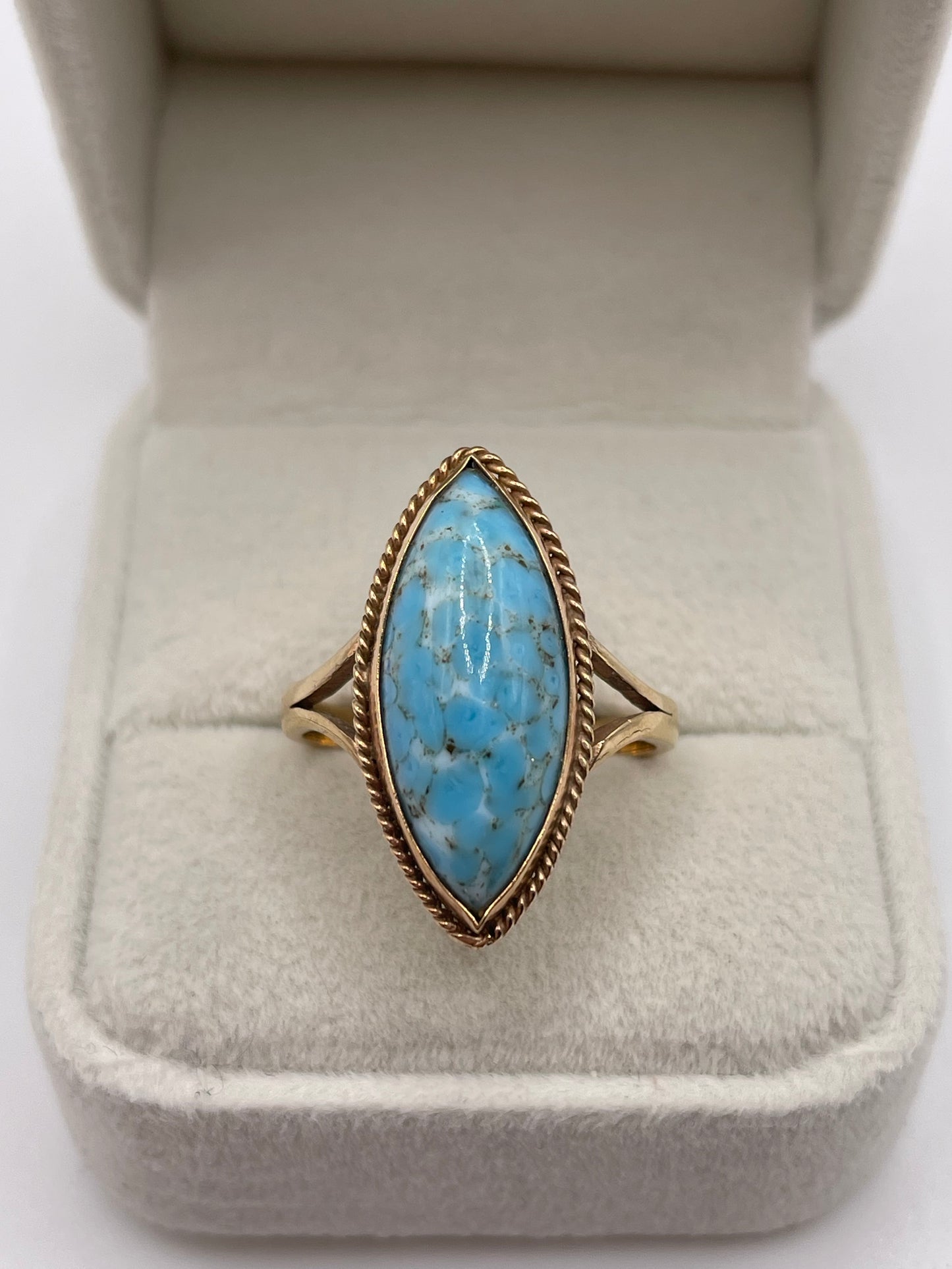 9ct gold gemstone ring