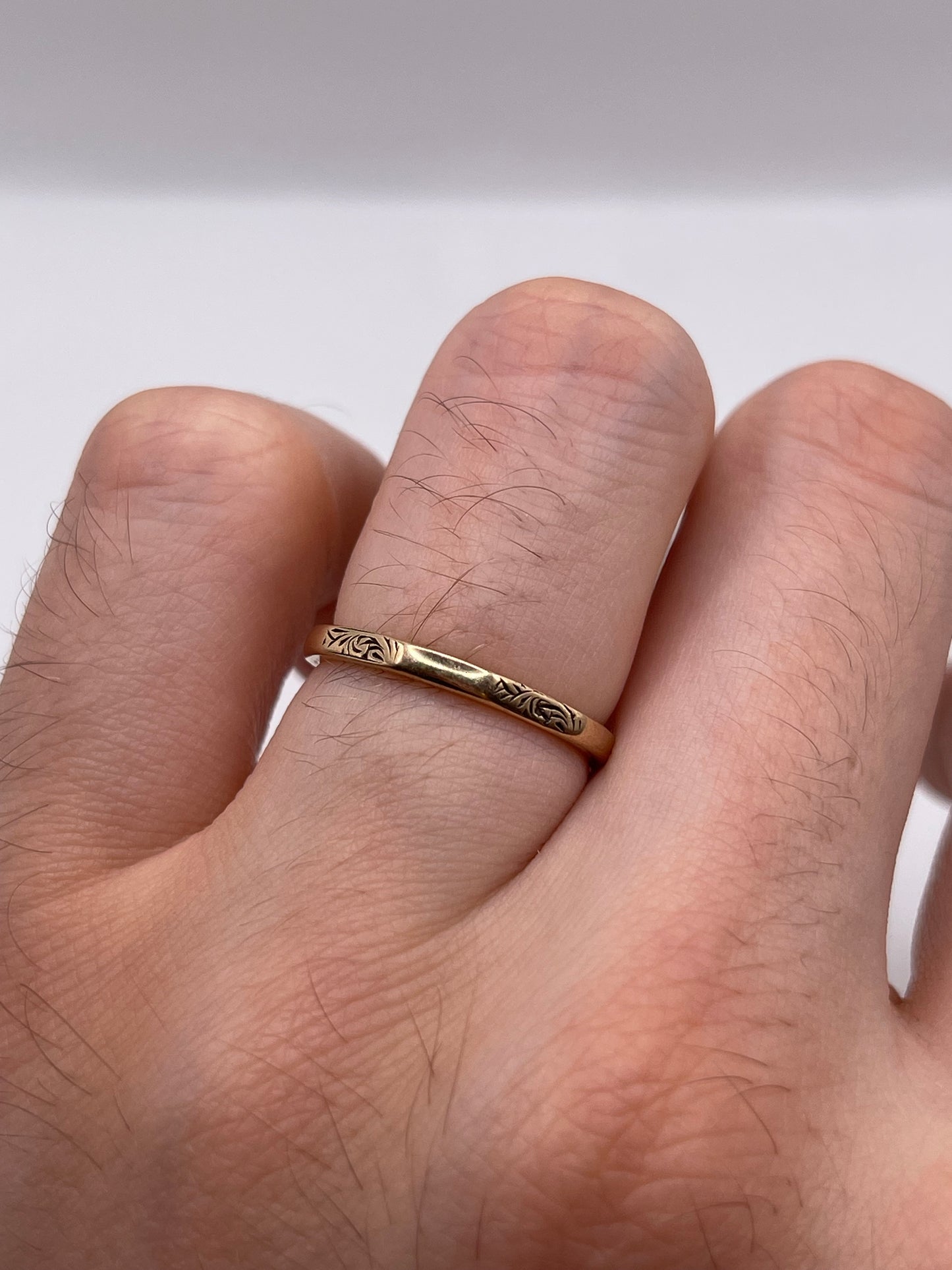 9ct rose gold patterned band