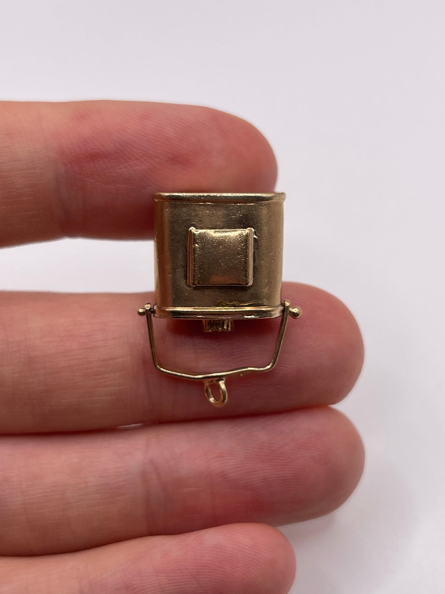 9ct gold lantern charm