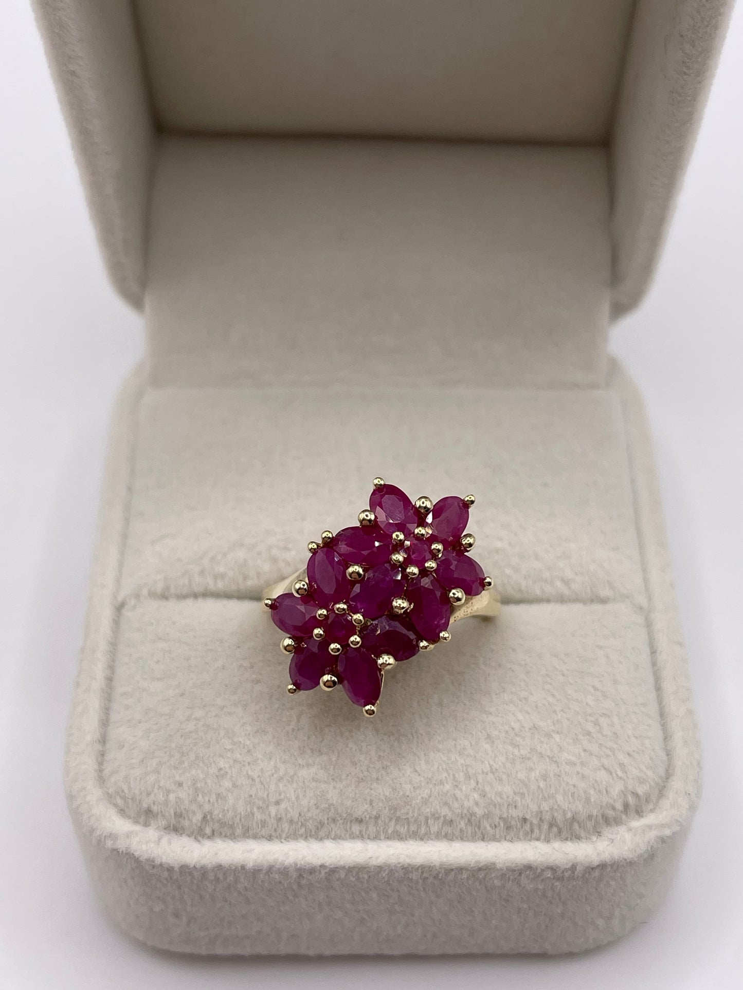 9ct gold ruby cluster ring
