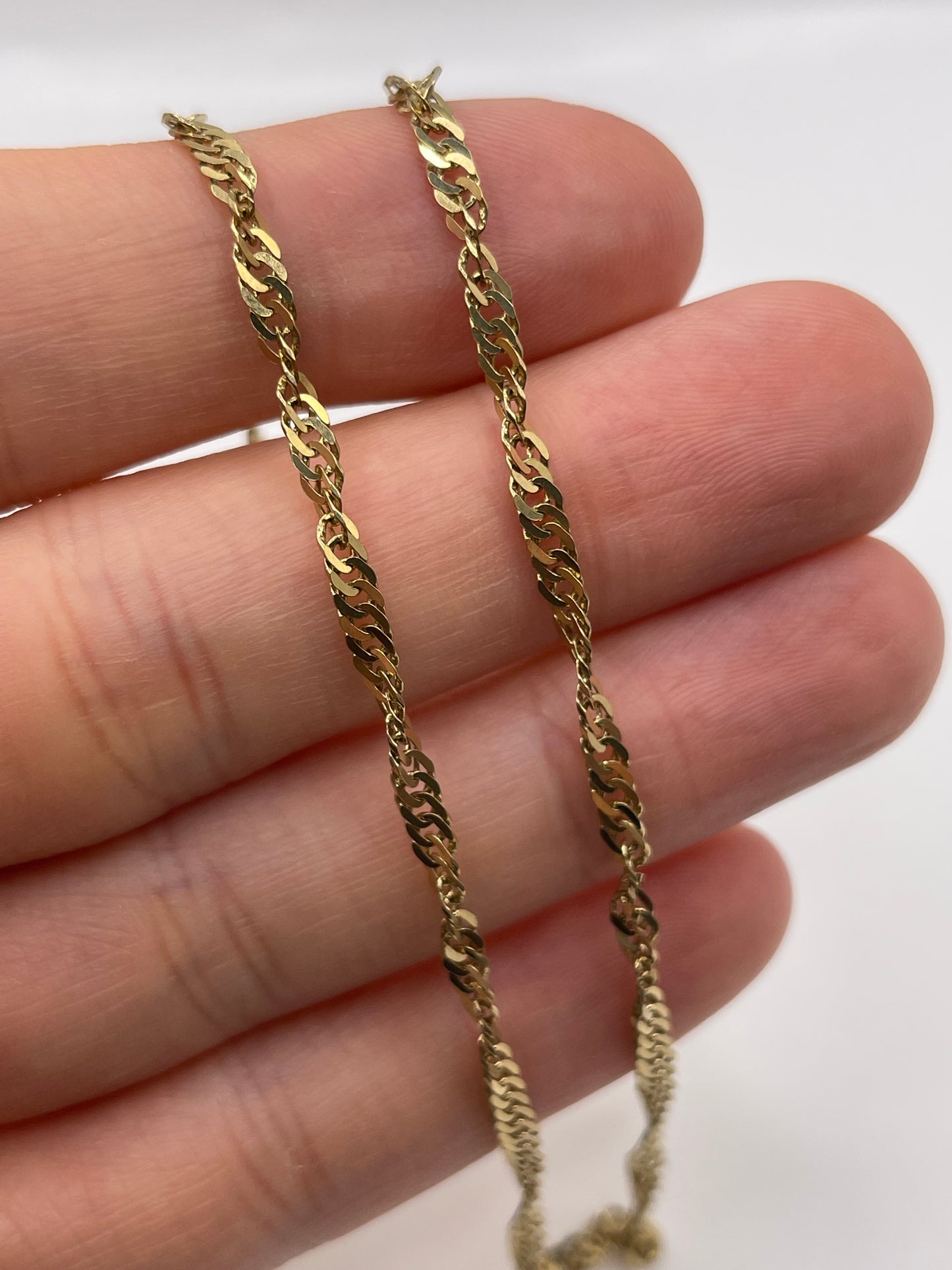 9ct gold chain 102