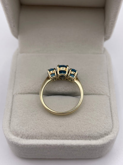 9ct gold blue topaz ring