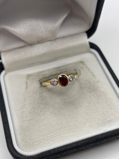 18ct gold ruby and diamond ring