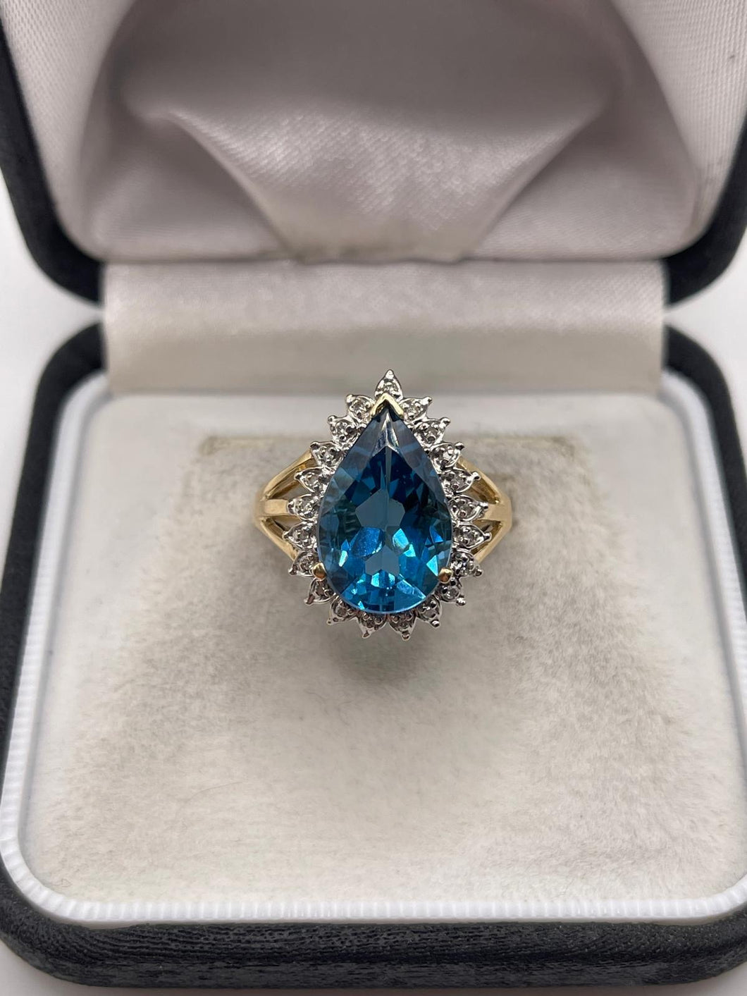 9ct gold blue topaz and diamond cluster ring