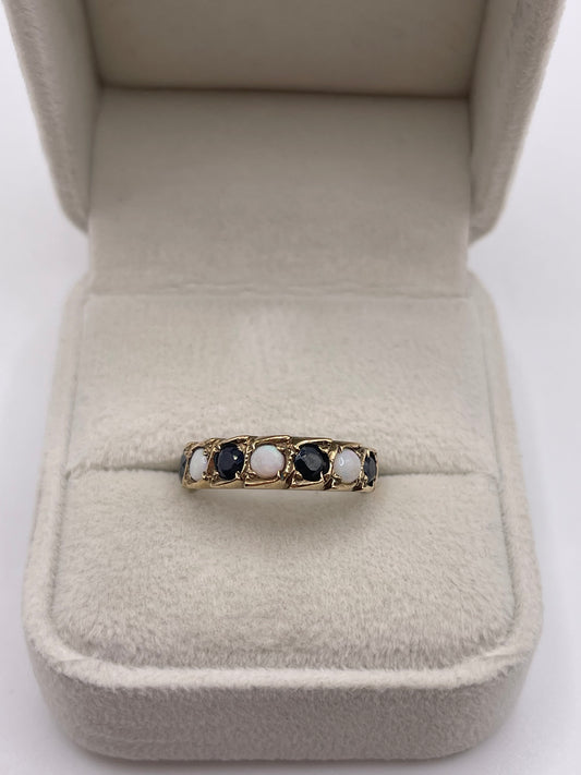 9ct gold sapphire and opal ring