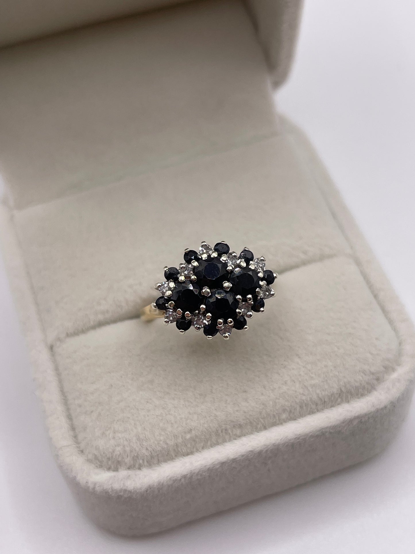 9ct gold sapphire and diamond ring