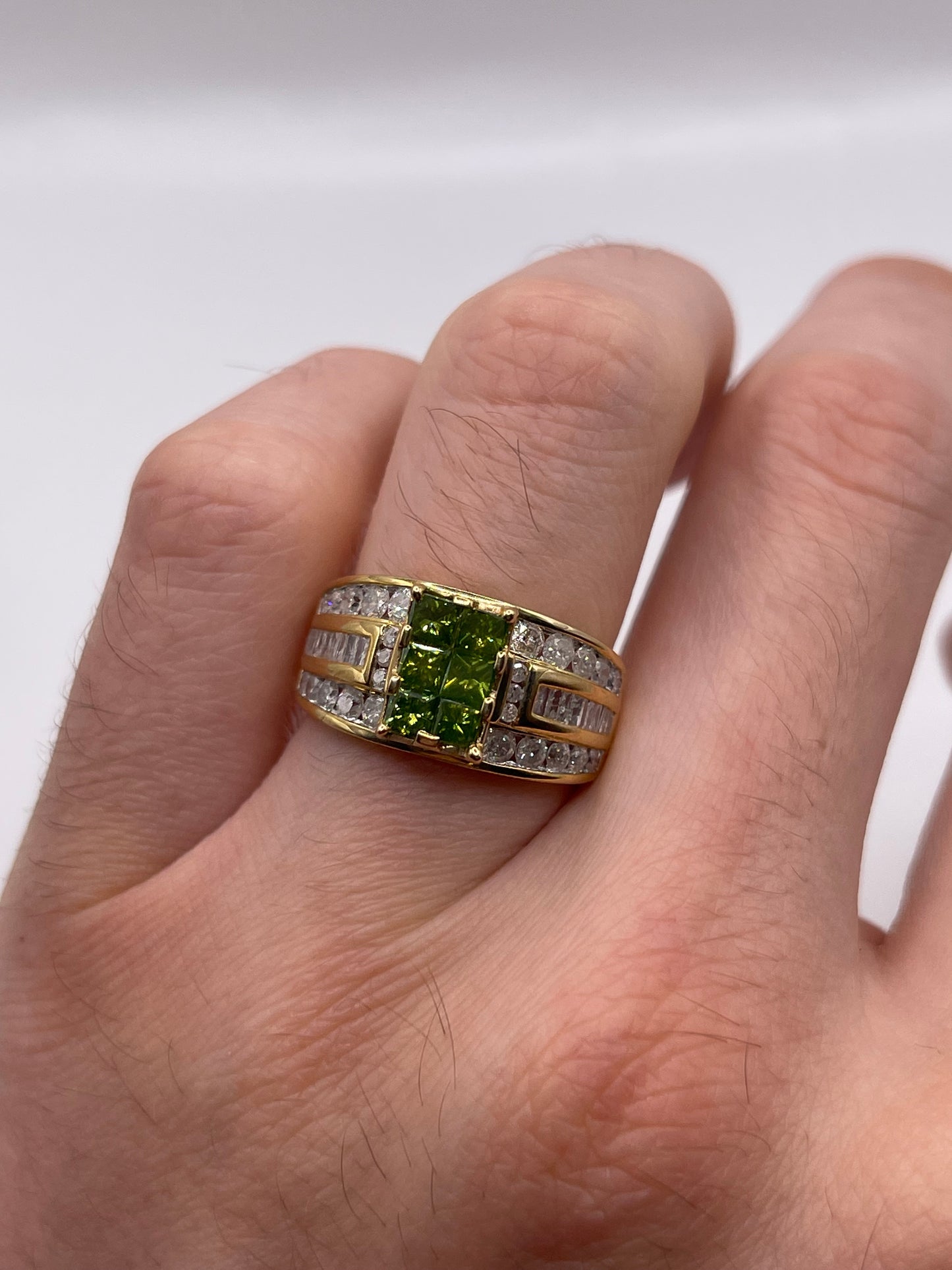 9ct gold diamond cluster ring inc green diamonds