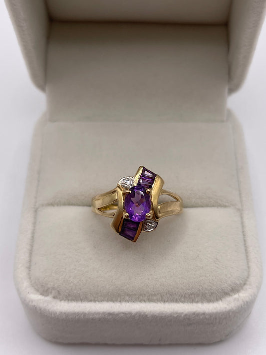 9ct gold amethyst and diamond ring