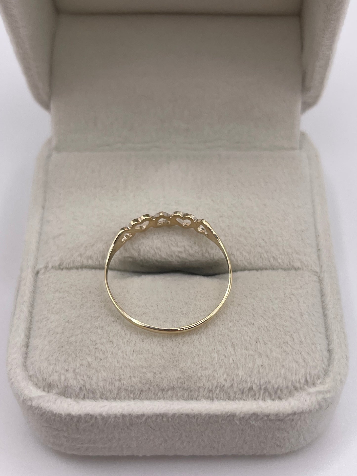 9ct gold heart ring