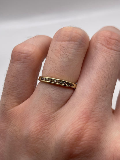 9ct gold diamond ring